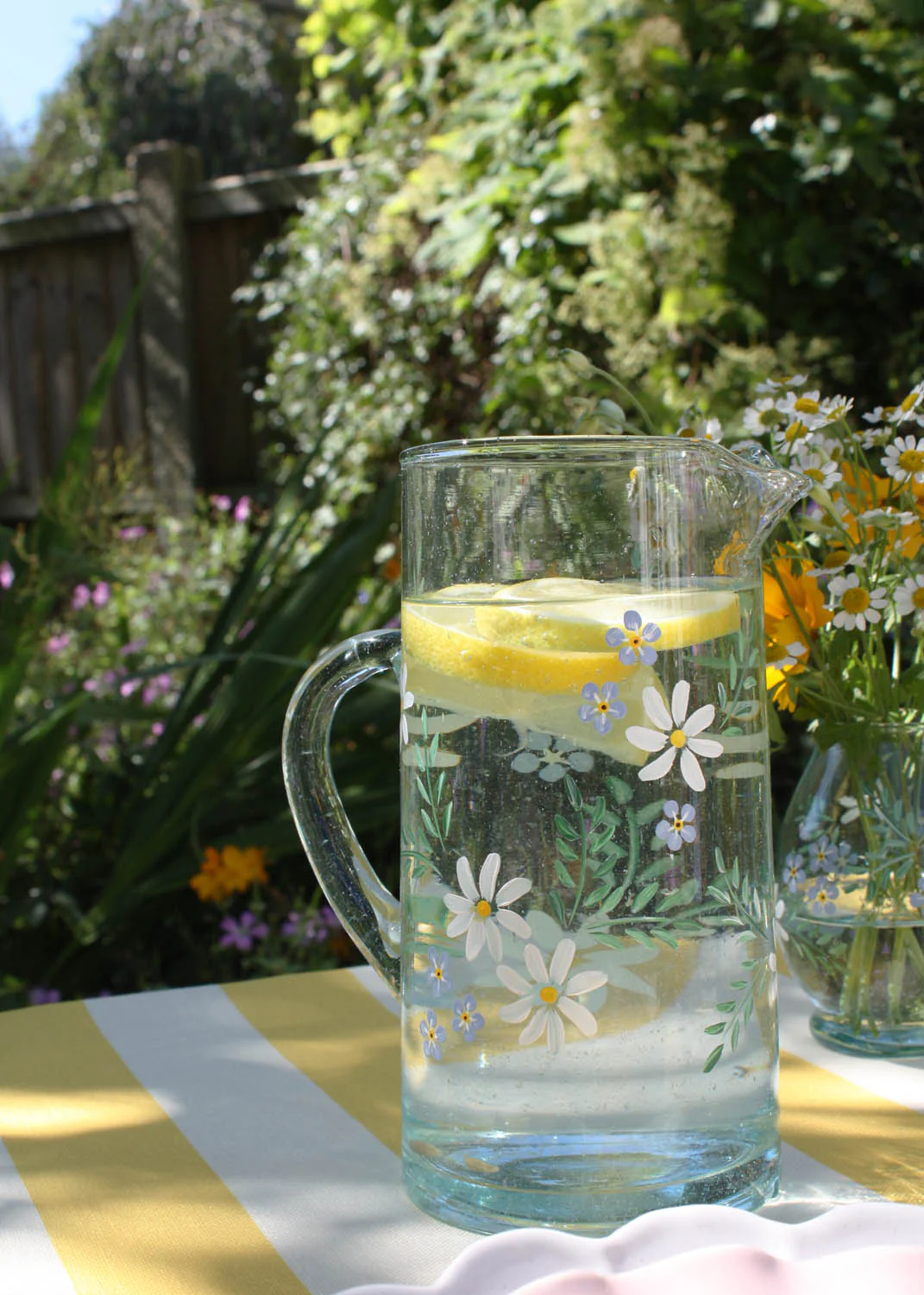 Daisy & forget me nots recycled glass jug - Image 5