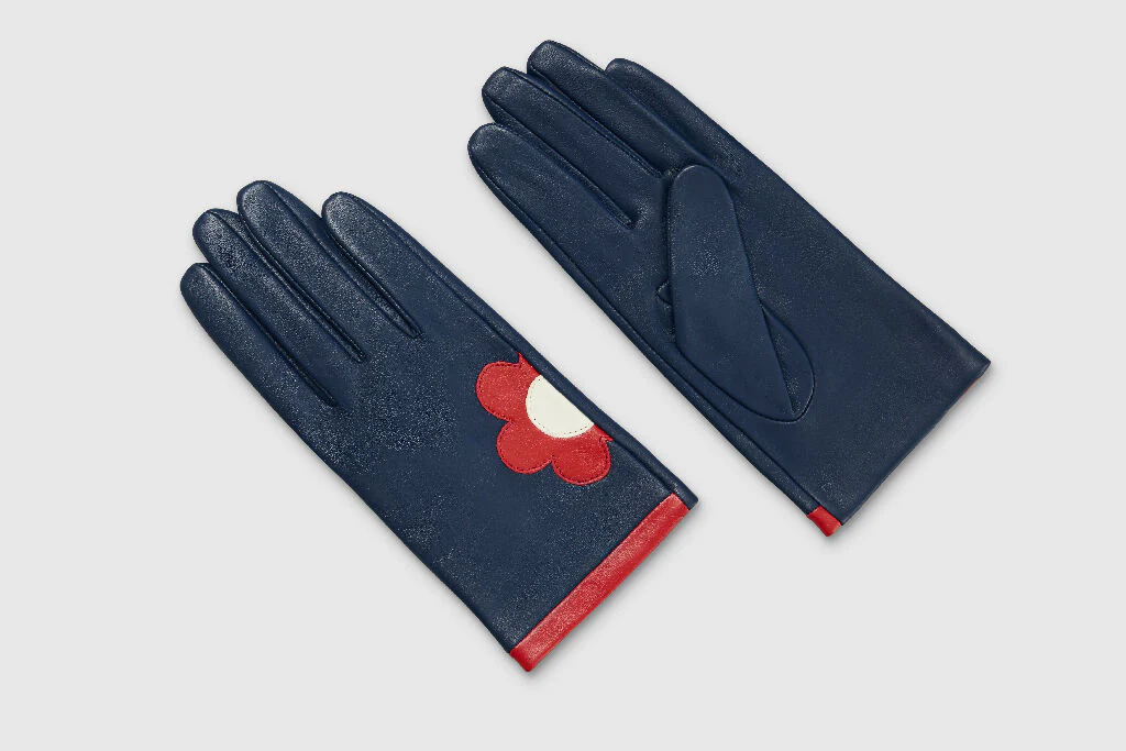 Mabel Sheppard Daisy Leather Gloves in Navy, Red and White - Image 4