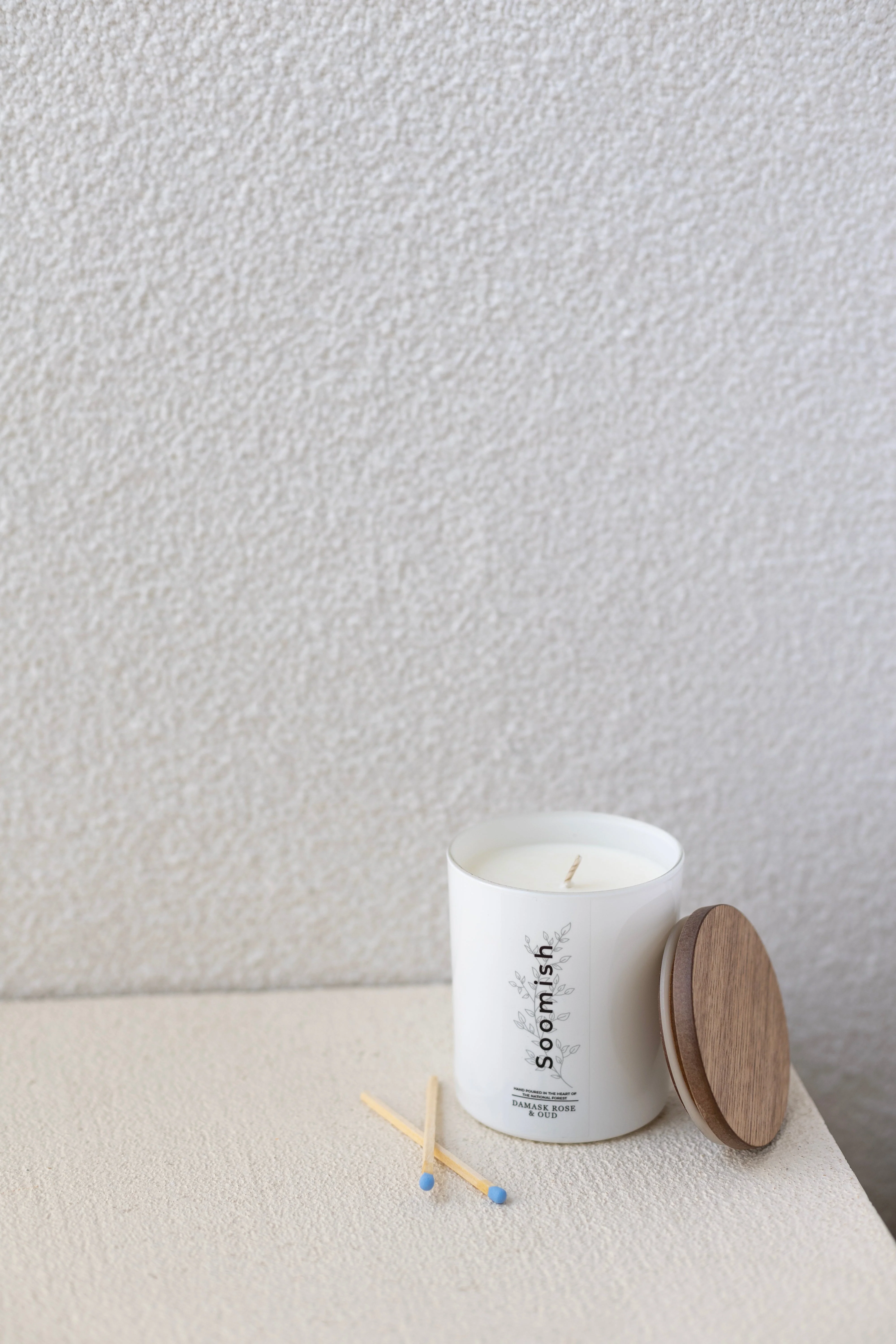 Damask Rose & Oud Signature Candle - Image 2
