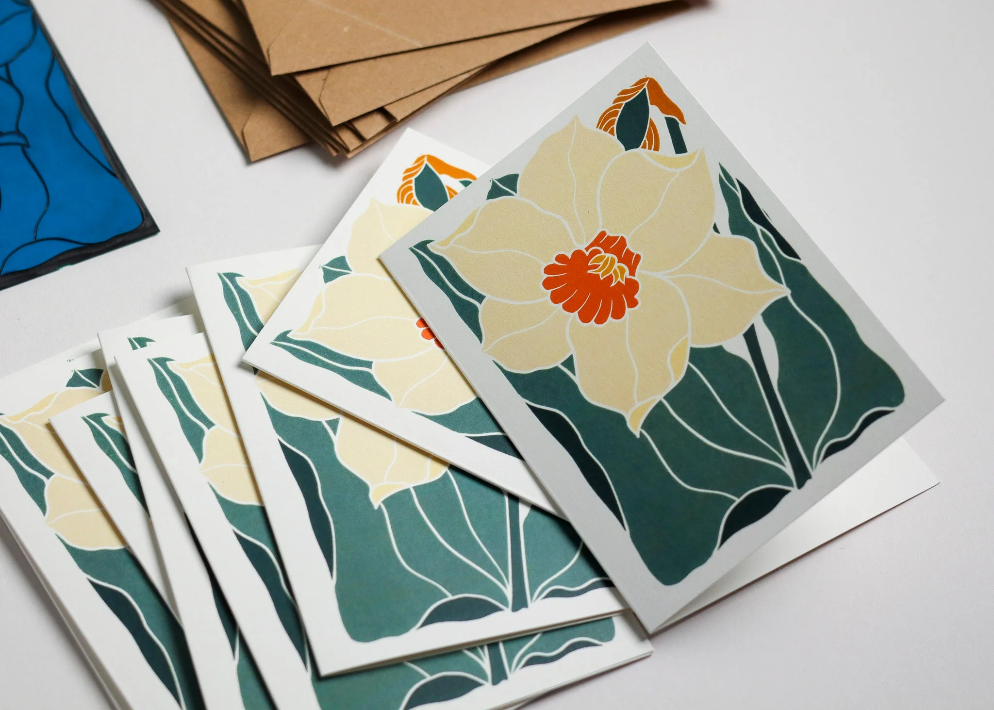 Dancing Bright Daffodil | Set of 8 Notecards & Envelopes - Image 4