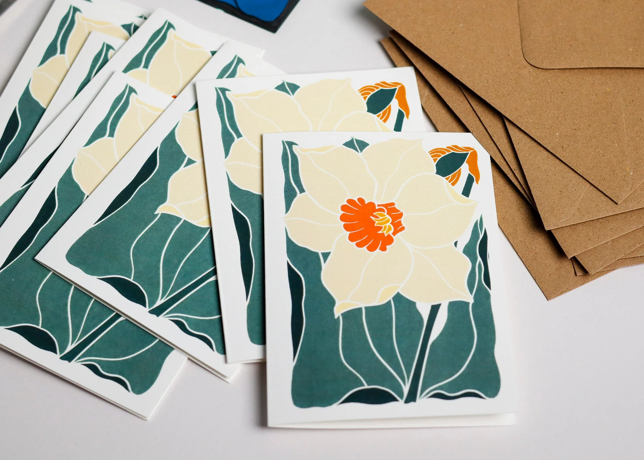 Dancing Bright Daffodil | Set of 8 Notecards & Envelopes - Image 5