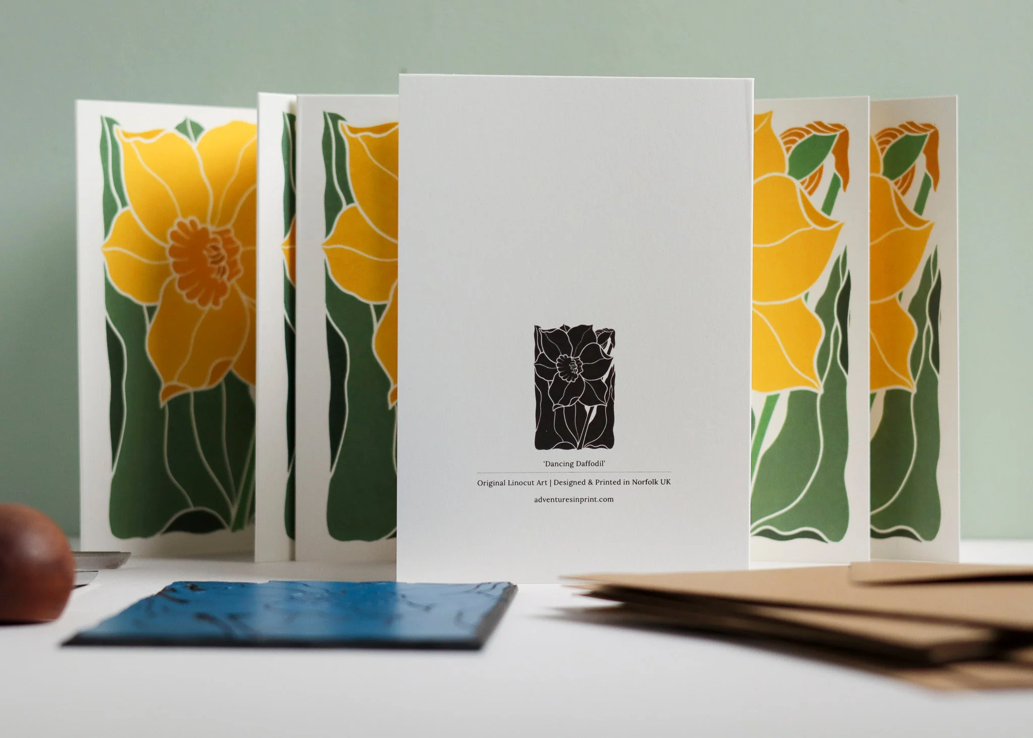 Dancing Daffodil | Set of 8 Notecards & Envelopes - Image 2