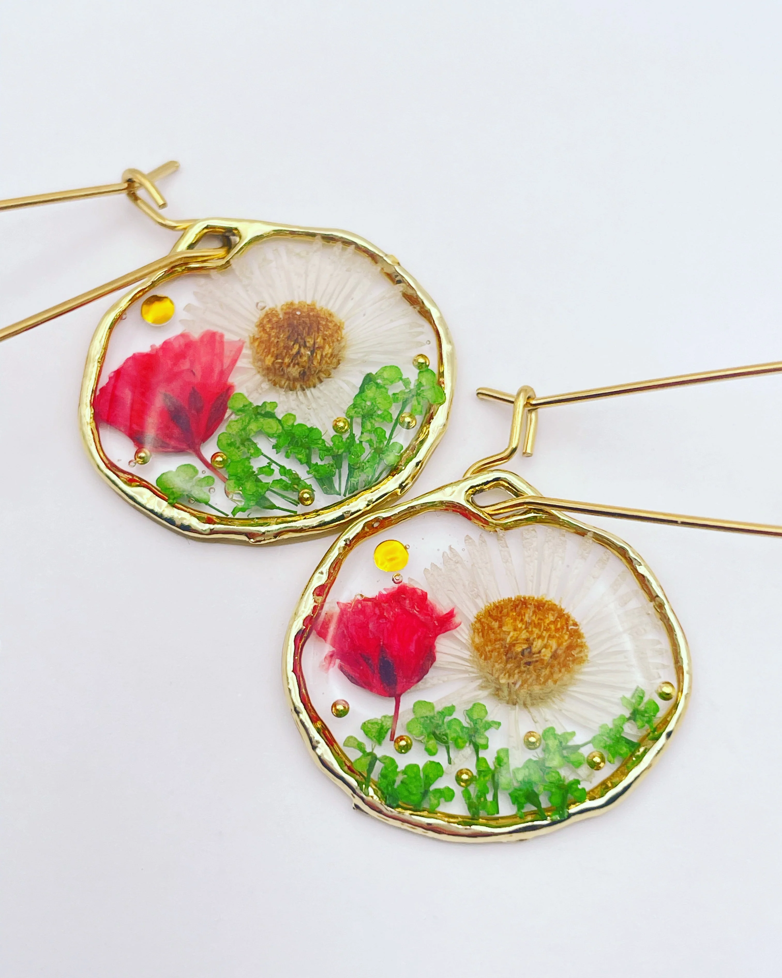 Dangle earrings with poppy and daisy flowers - Image 3