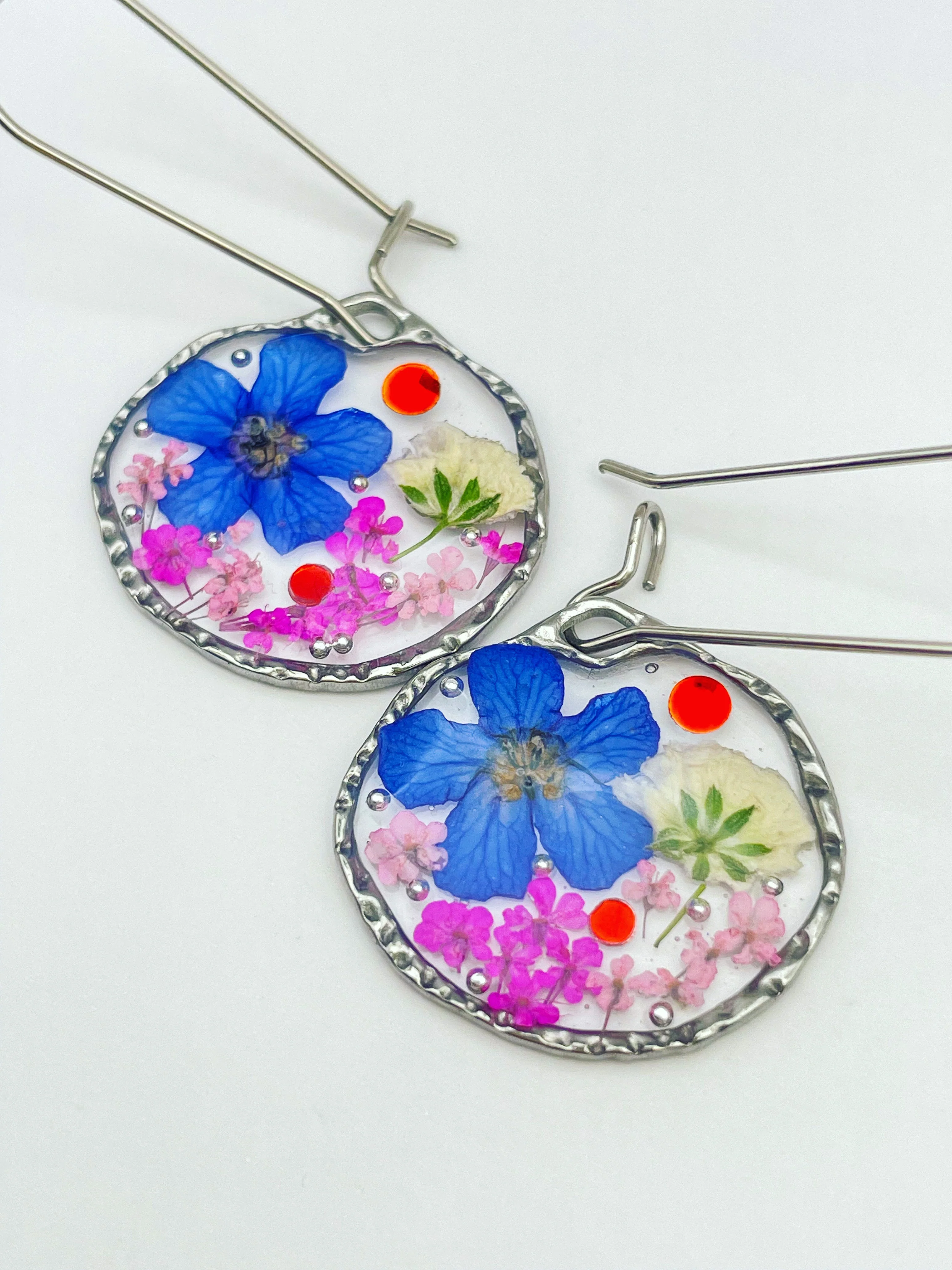 Dangle earrings with real flowers - Image 5