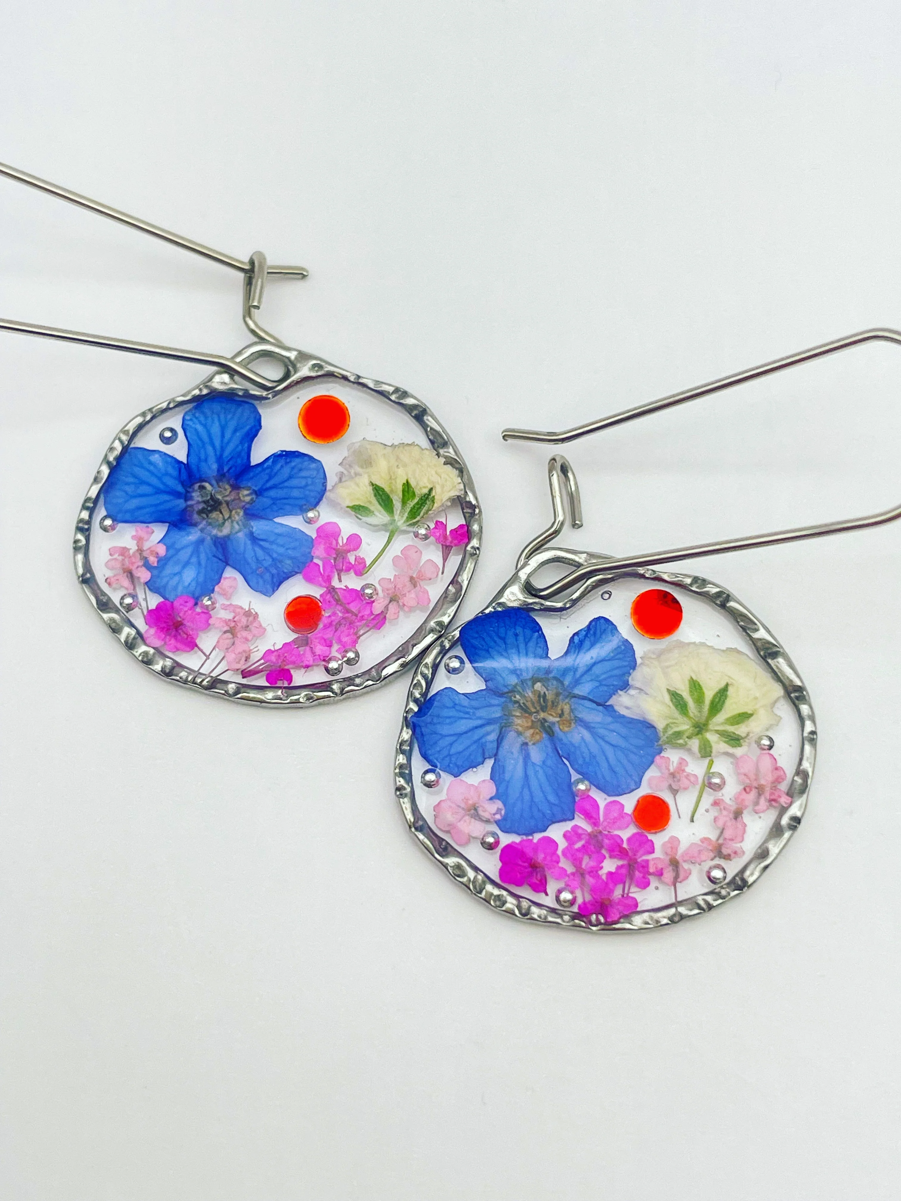 Dangle earrings with real flowers - Image 7
