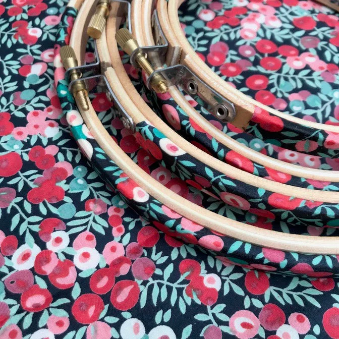 Decororative Embroidery Hoop Collection - Set of Three Wiltshire Berry Hoops - Image 10