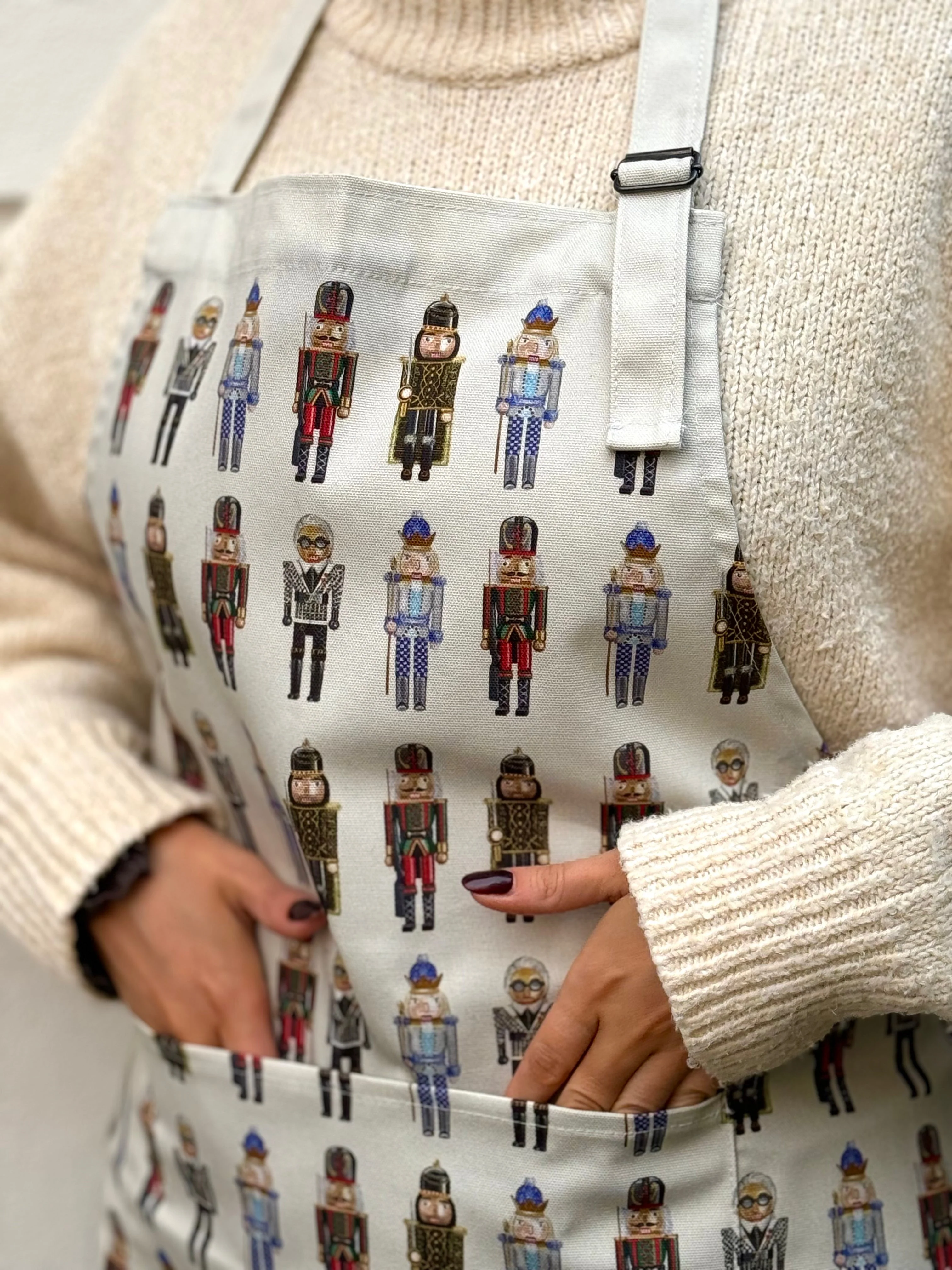 Designer Nutcrackers 100% Cotton Apron - Image 3