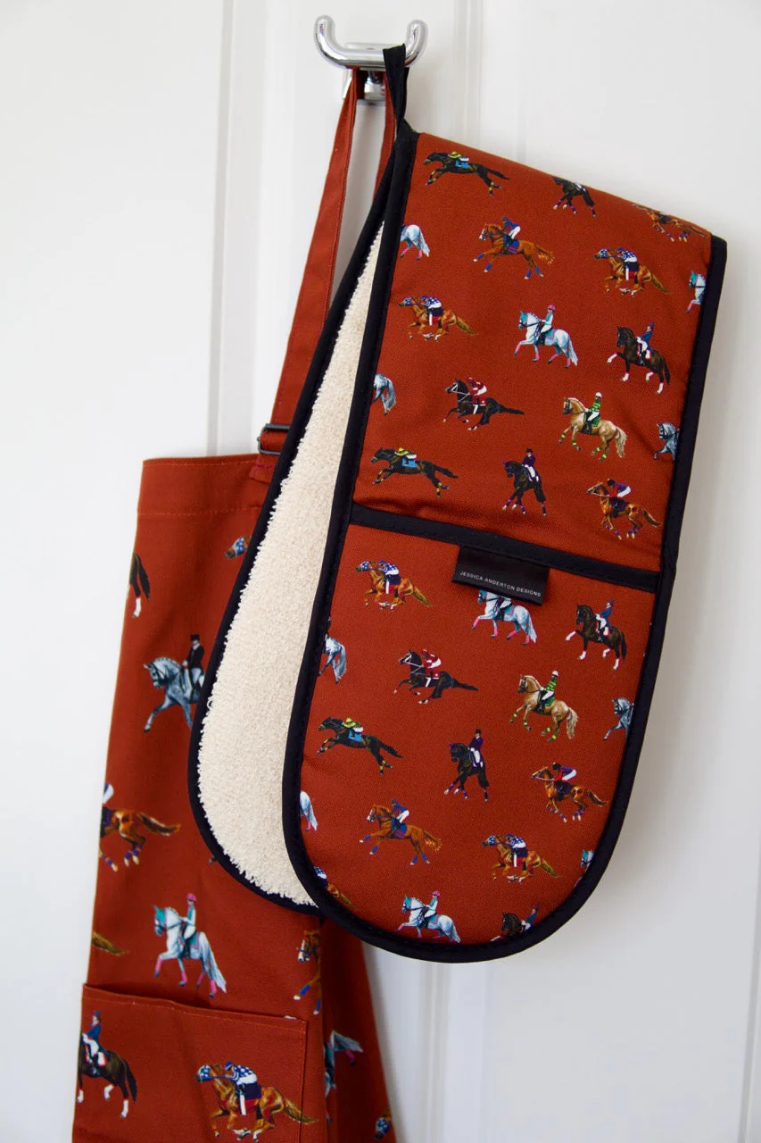 Dressage & Racehorses Double Oven Gloves - Image 2