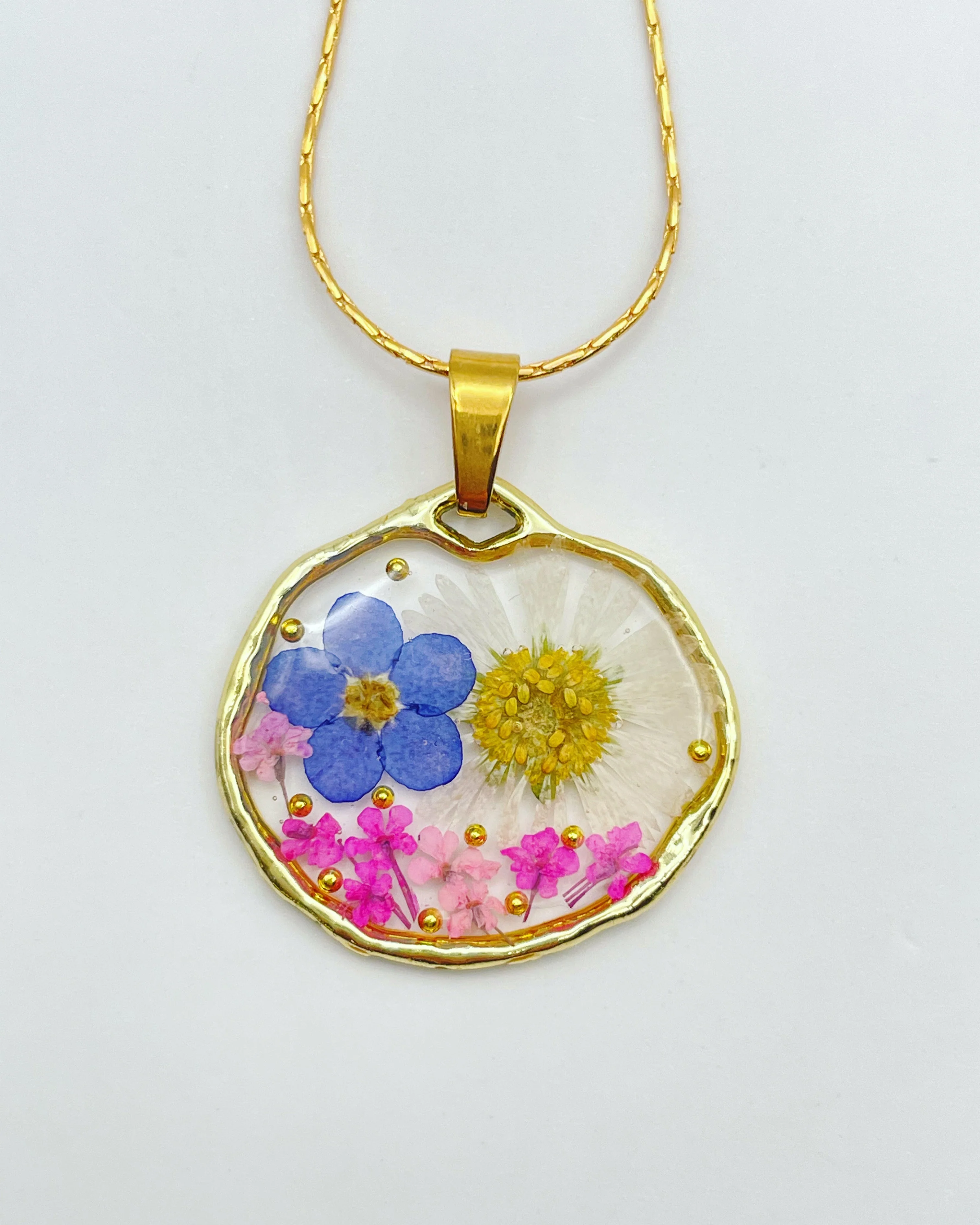 Earrings with daisy and forget me not flowers - Image 6