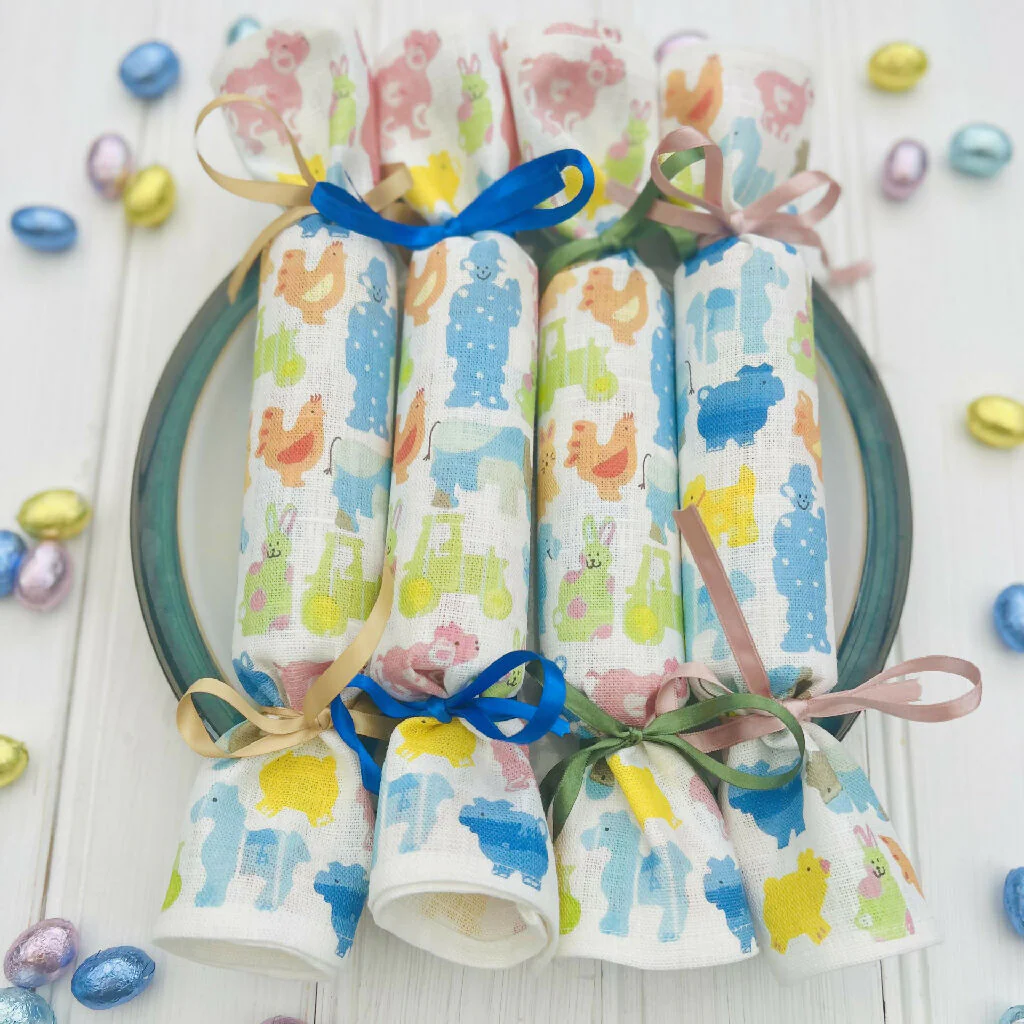 Easter Farmyard Linen Napkin Crackers - Image 2