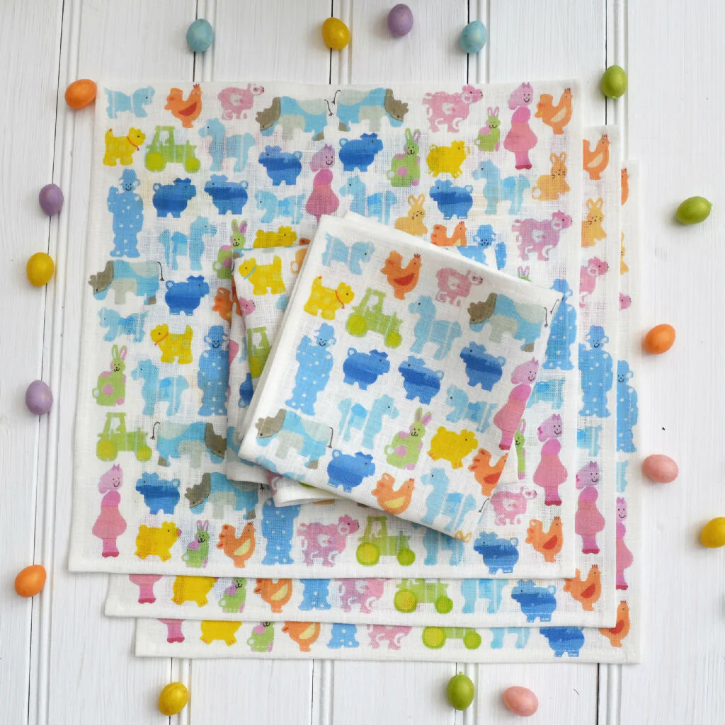 Easter Farmyard Linen Napkin Crackers - Image 3