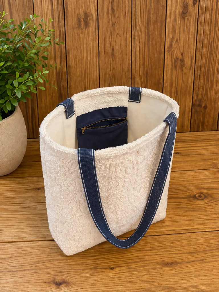 Eco-Friendly White Sherpa Tote Bag – Handmade & Stylish - Image 3