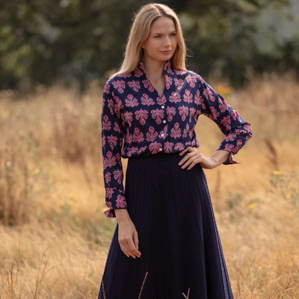 Chelsea Shirt In Navy & Pink Thistle - Image 2