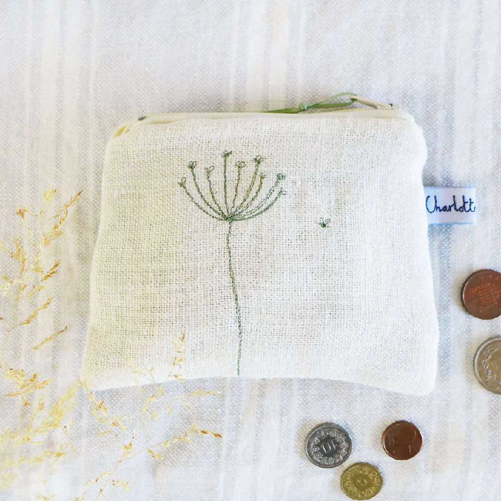 Embroidered Ivory Linen Cow Parsley Purse - Image 4