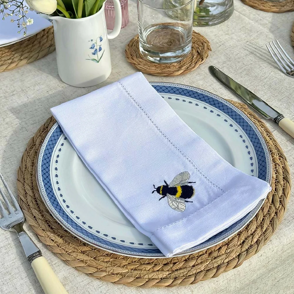 EMBROIDERED LINEN NAPKINS - BEES