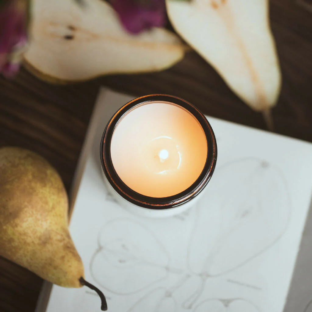 English Pear & Freesia Soy Scented Candle - Image 4