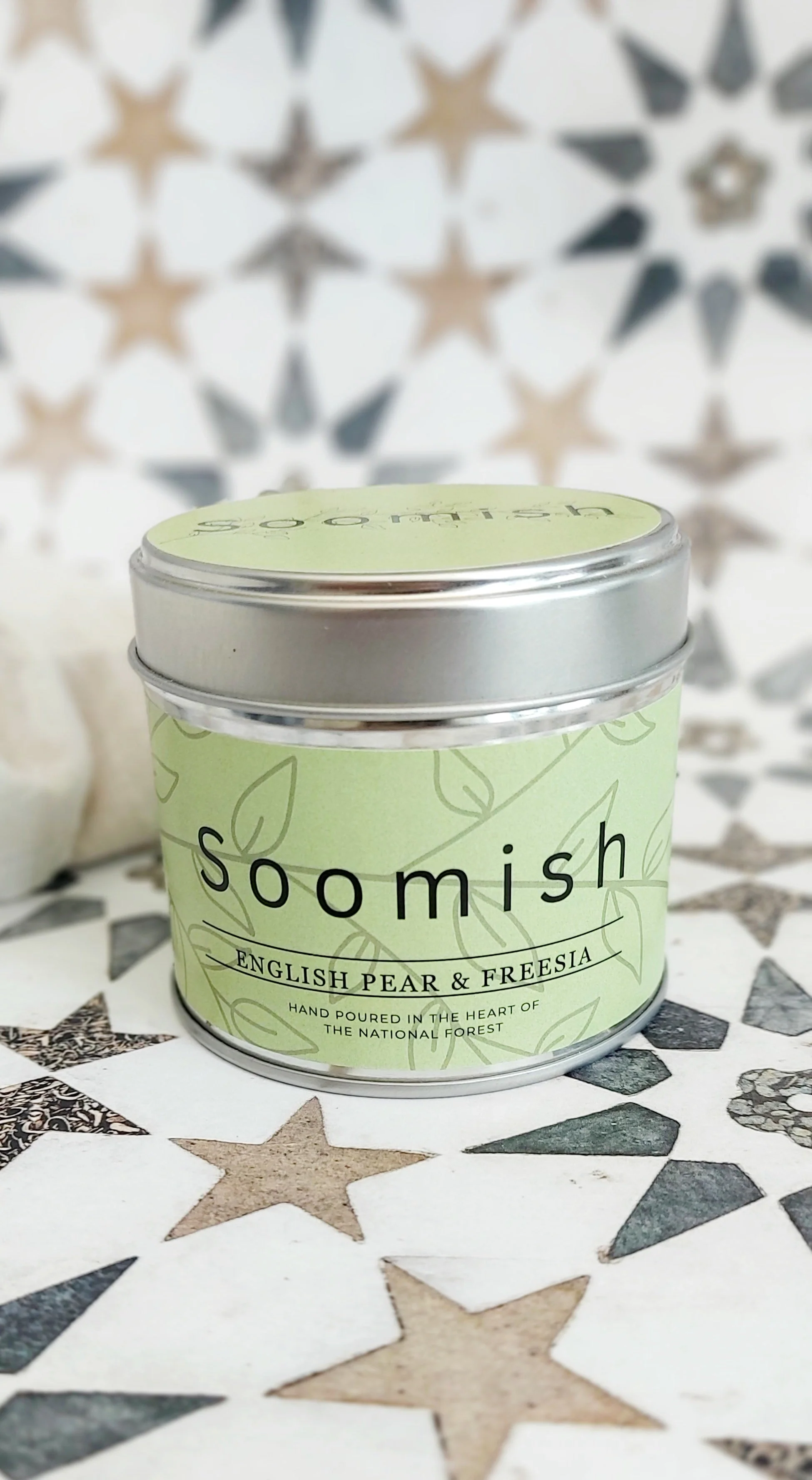 English Pear & Freesia Tin Candle - Image 3