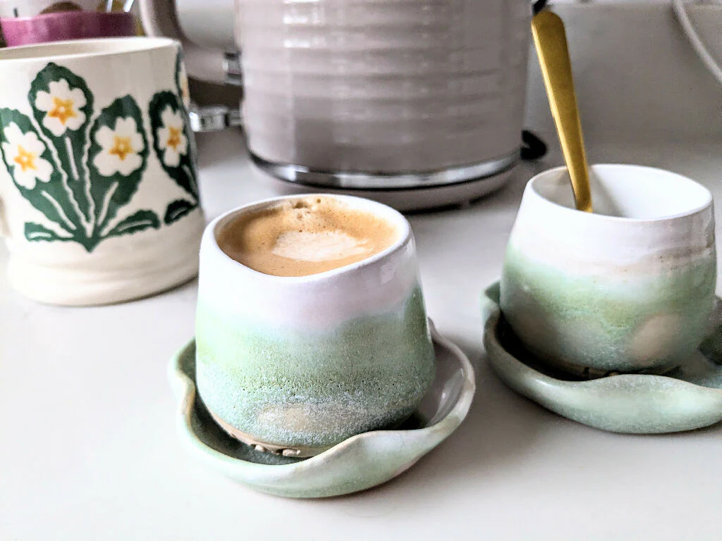 ESPRESSO SET of 2 cups and saucers - Lichen Green - Image 4