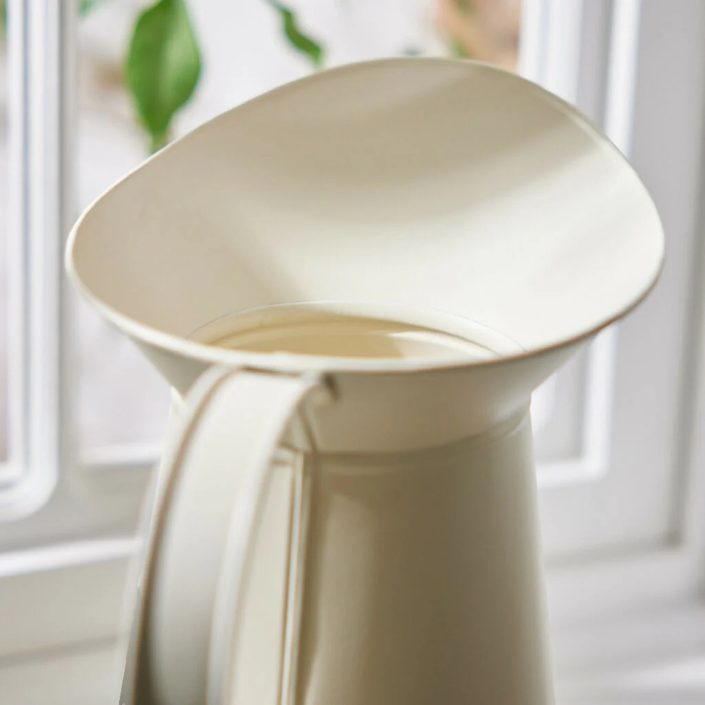 Extra Large Vintage Cream Heart Jug Vase H28 x W27cm - Image 2