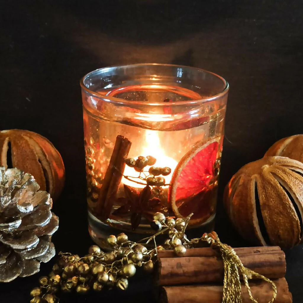 FESTIVE ORANGE AND SPICE BOTANICAL SCENTED CANDLE (MED) - Image 5