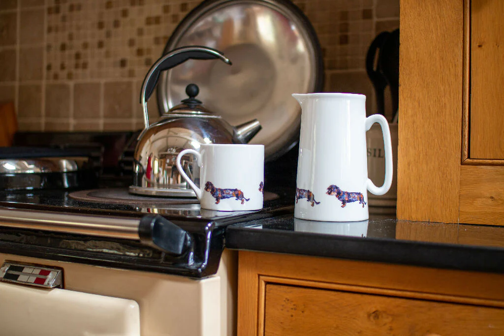 Fine China Dachshund Jug - 2 Pint or Half Pint Options - Image 3