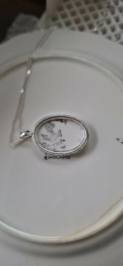 Floral Broken china silver pendant - Image 3