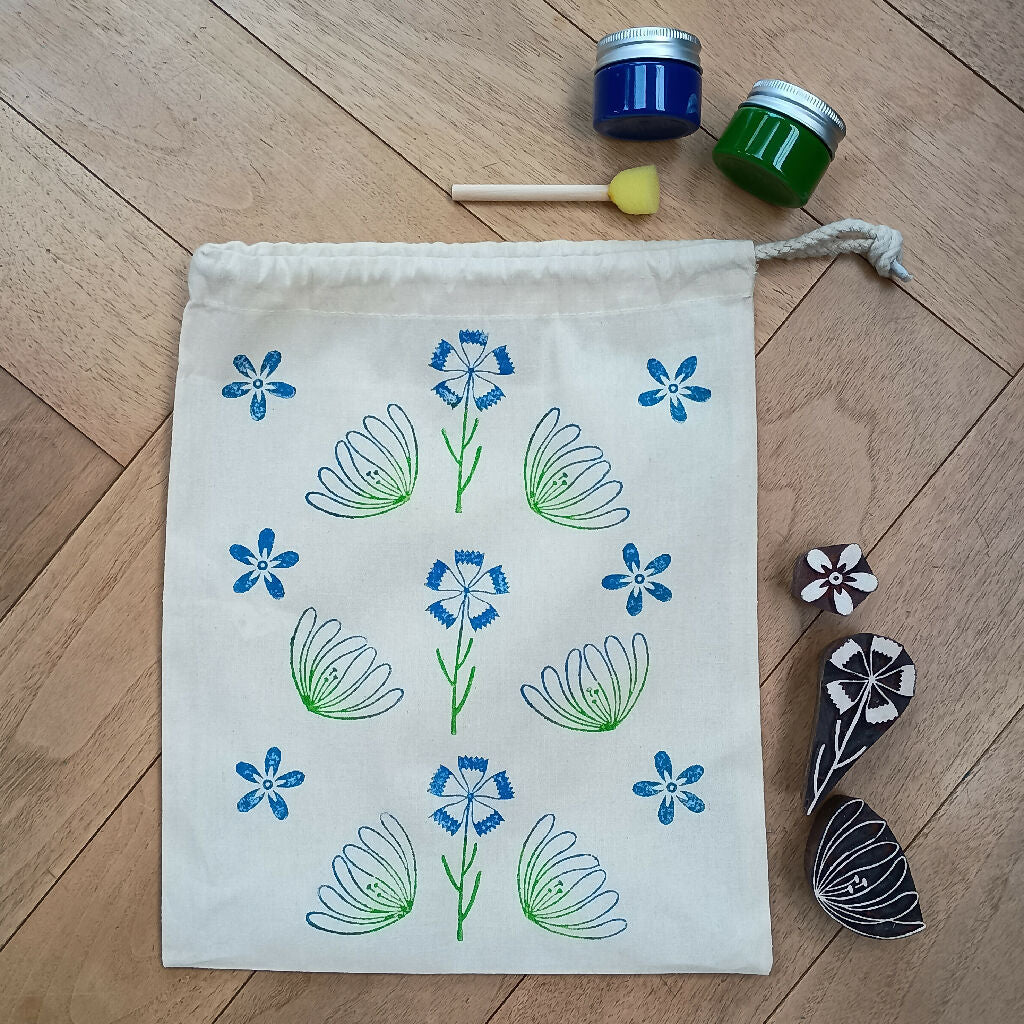 Floral drawstring bag wood block printing kit - Image 6