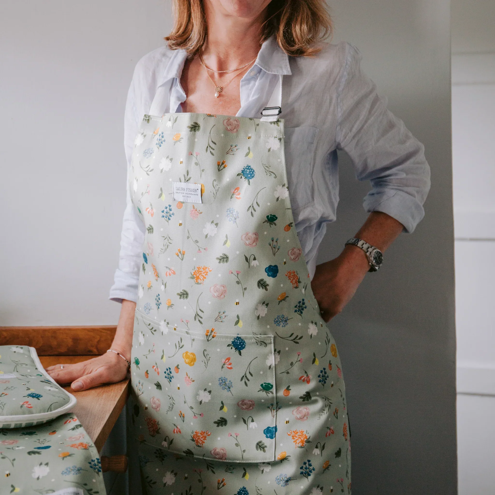 Floral Meadow Apron - Image 3