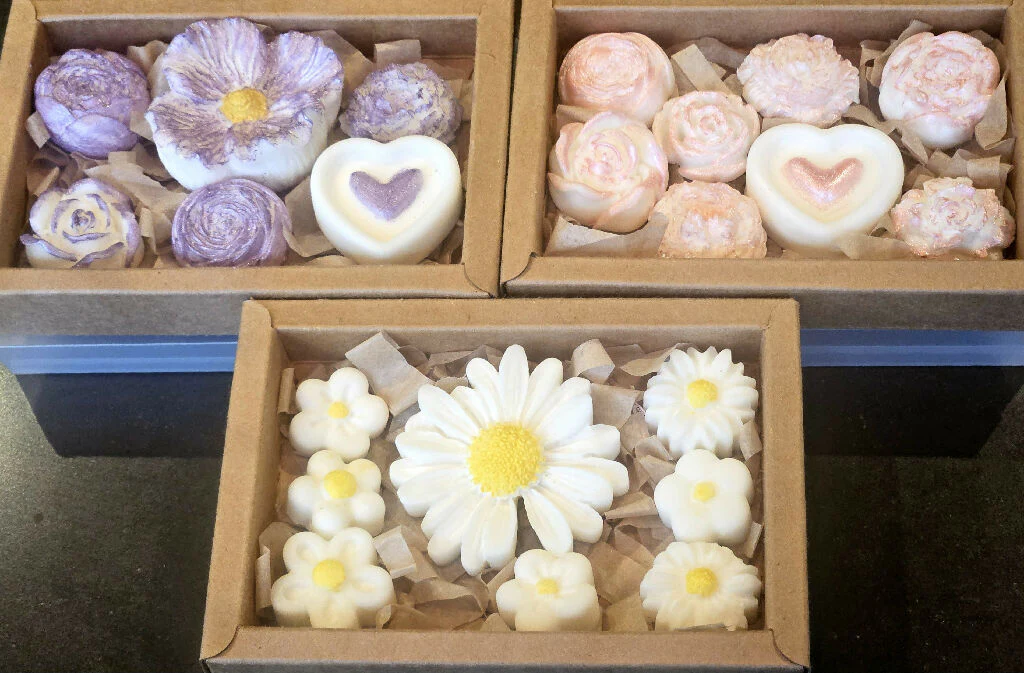 Floral Soy Wax Melt Gift Set – Perfume Inspired, Vegan Friendly - Image 2