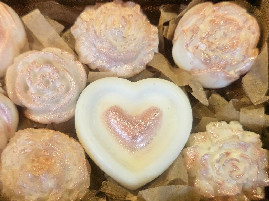 Floral Soy Wax Melt Gift Set – Perfume Inspired, Vegan Friendly - Image 4