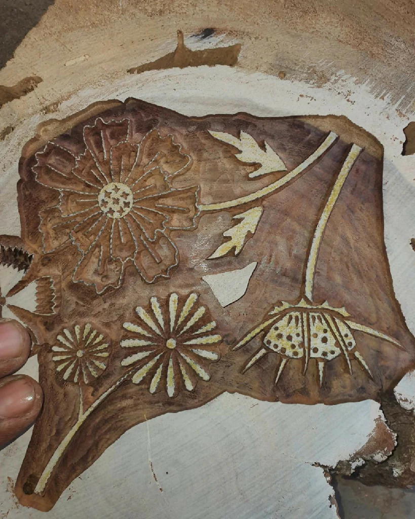 Floral tea towel wood block printing kit - Image 6