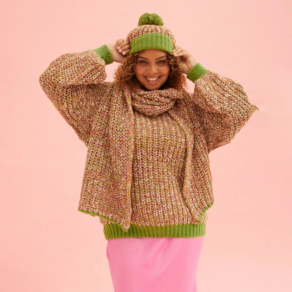 Florence Twist Oversized Chunky Knitted Scarf - Olive Green - Image 4