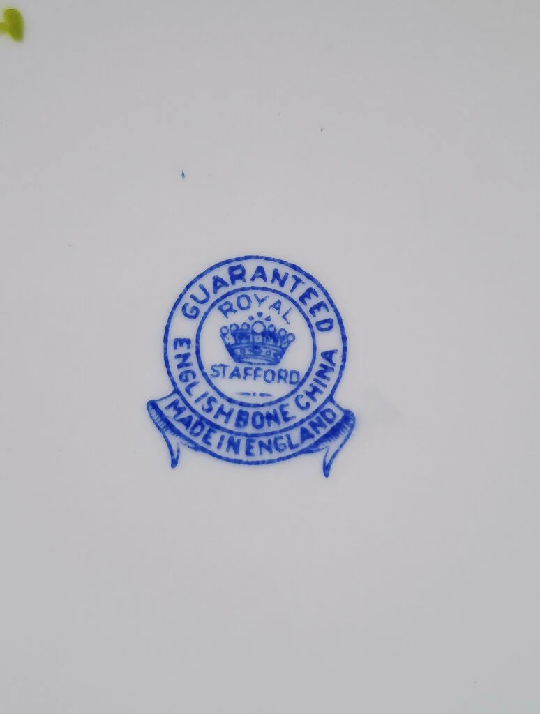 Forget me not broken china with crest silver pendant - Image 6