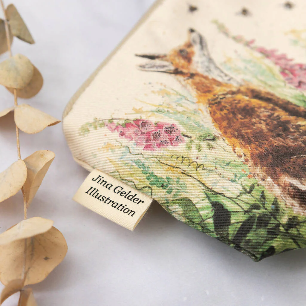 Foxes in Foxgloves Make-up Bag in Cream - Image 3