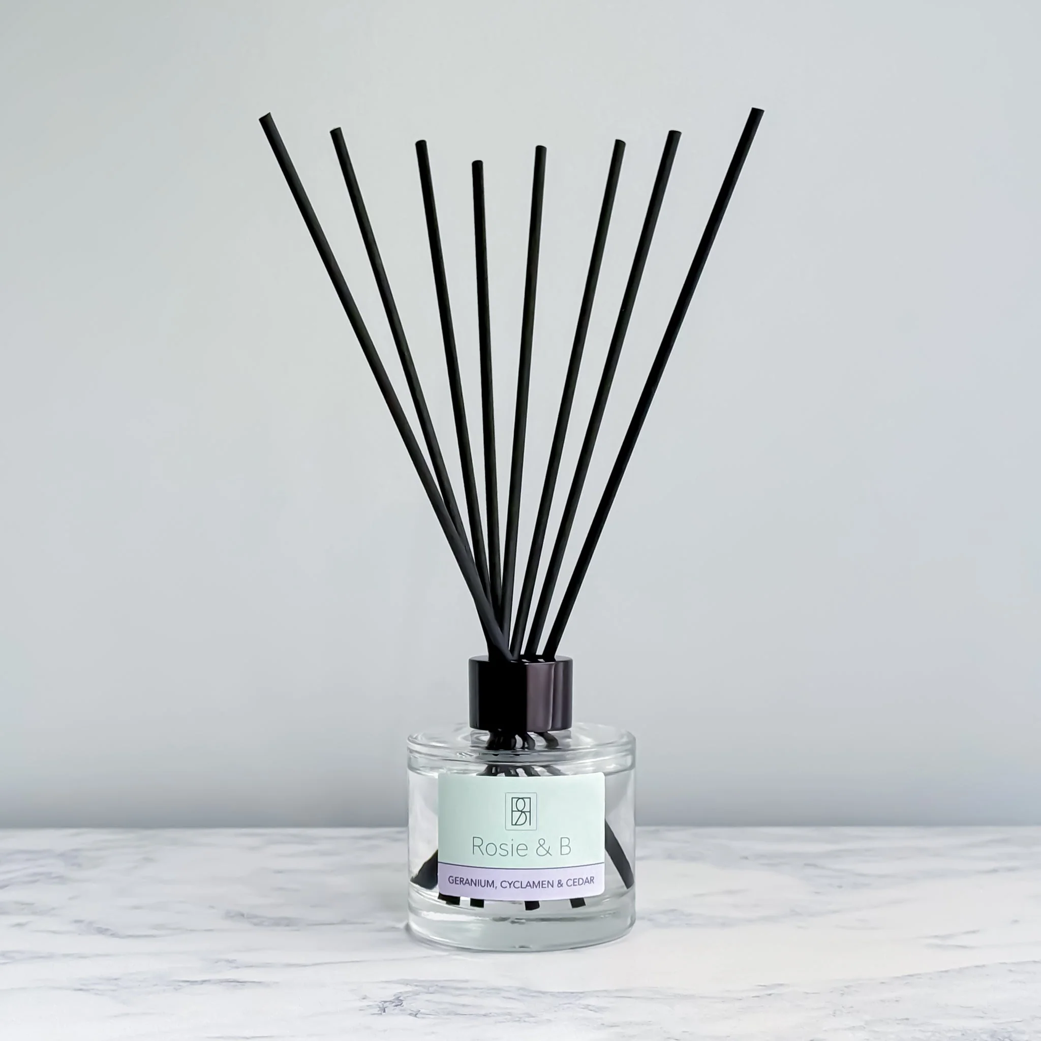 Geranium, Cyclamen & Cedar Reed Diffuser - Image 5