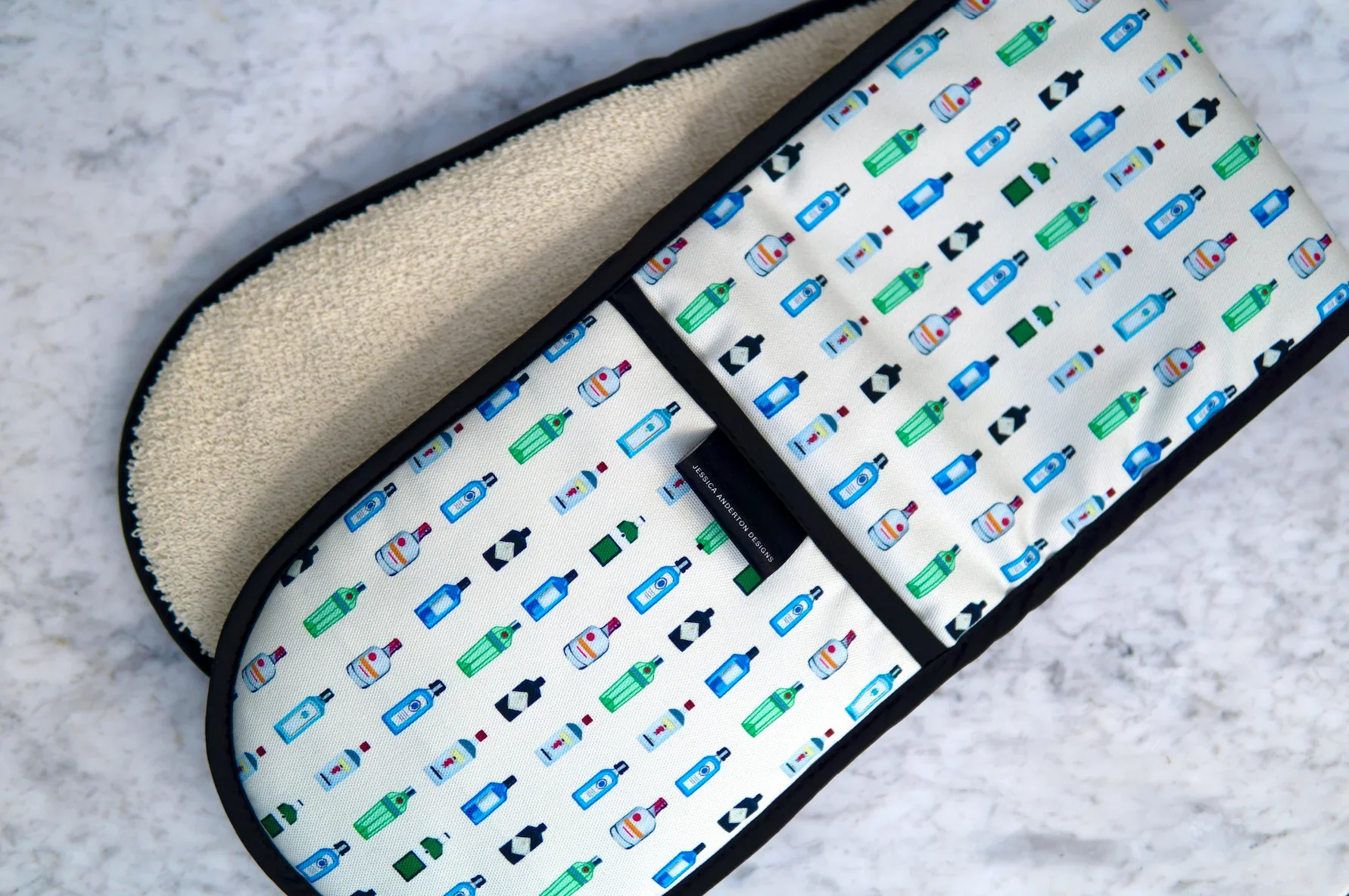 GIN Double Oven Gloves - Image 7