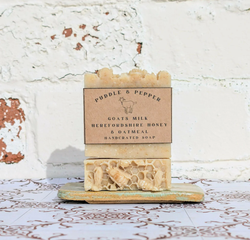 Goats Milk, Herefordshire Honey & Oatmeal Soap