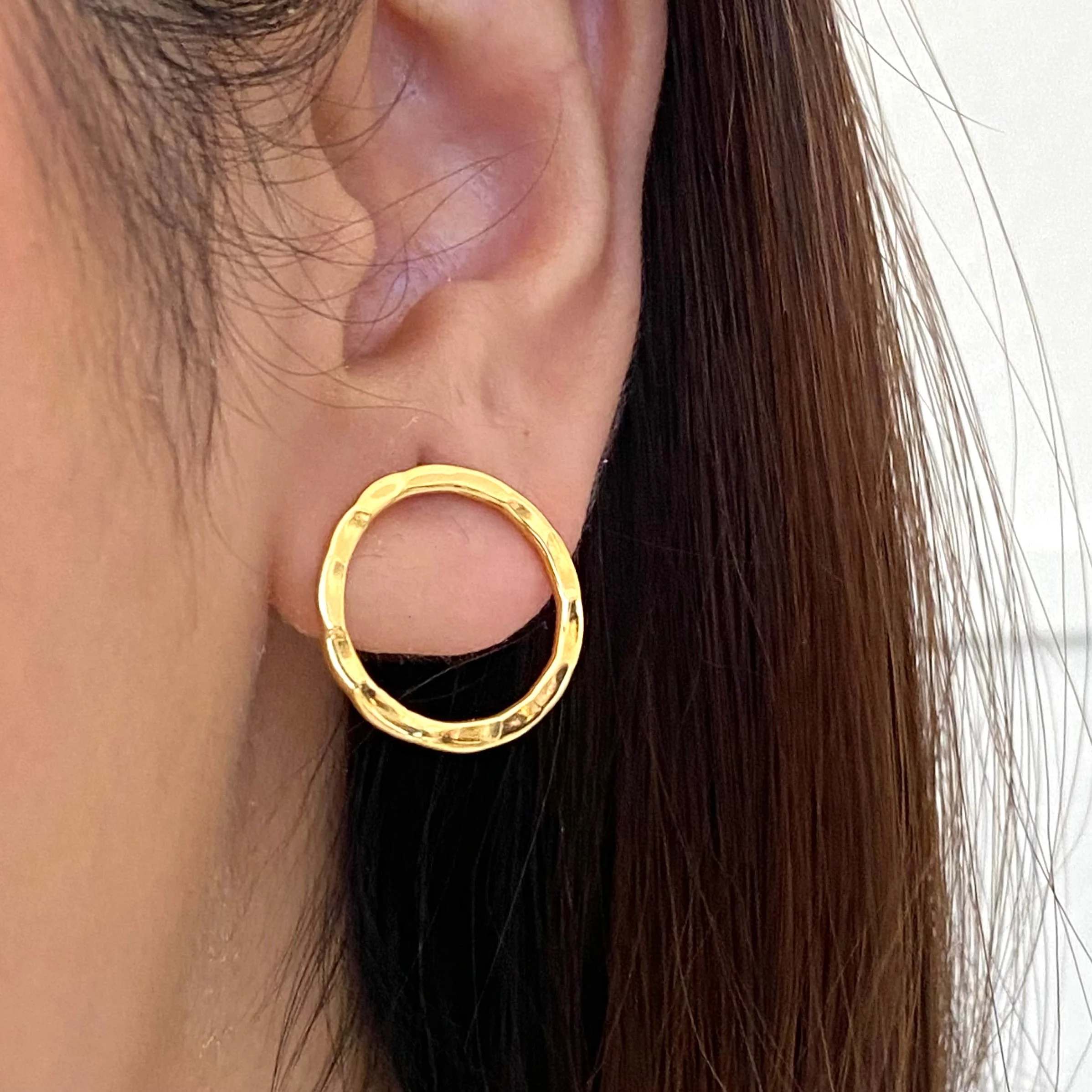 Gold Plated Sterling Silver Hollow Hammered Circle Stud Earrings - Image 4
