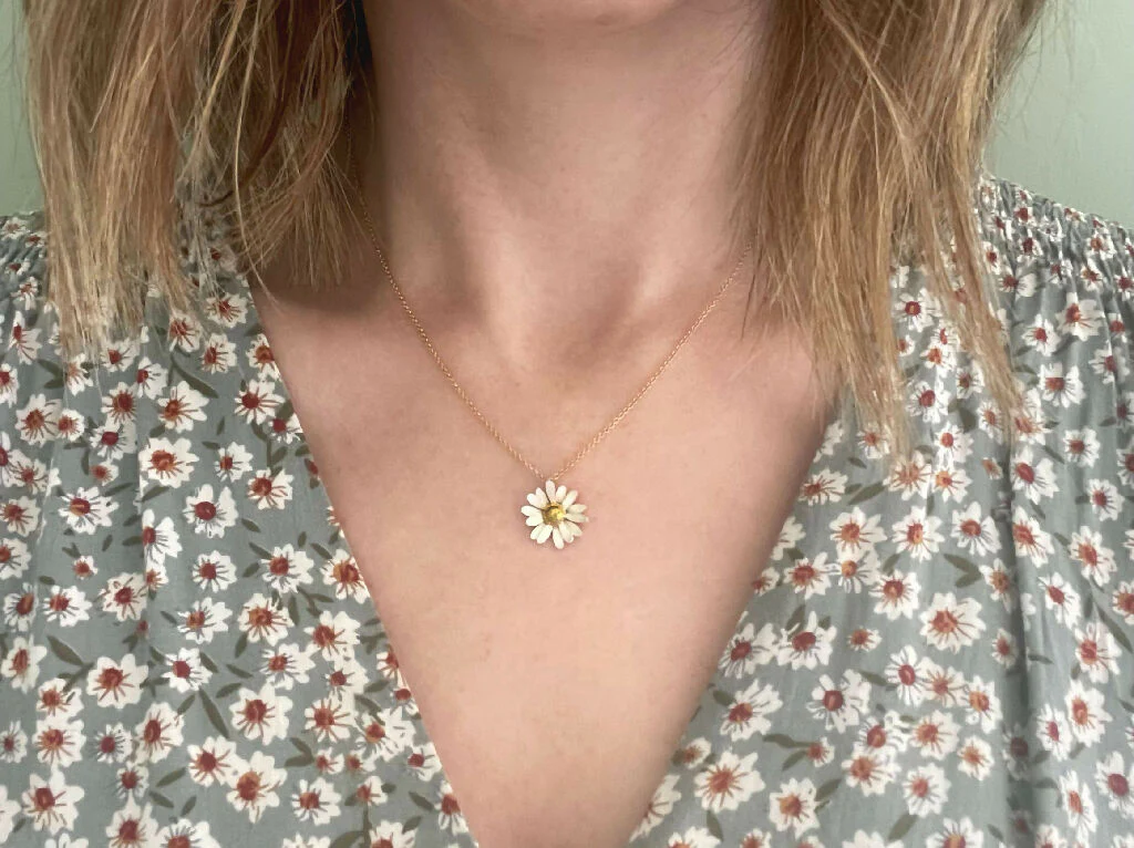 Gold & Silver Daisy Necklace, Gold Chain - Image 2