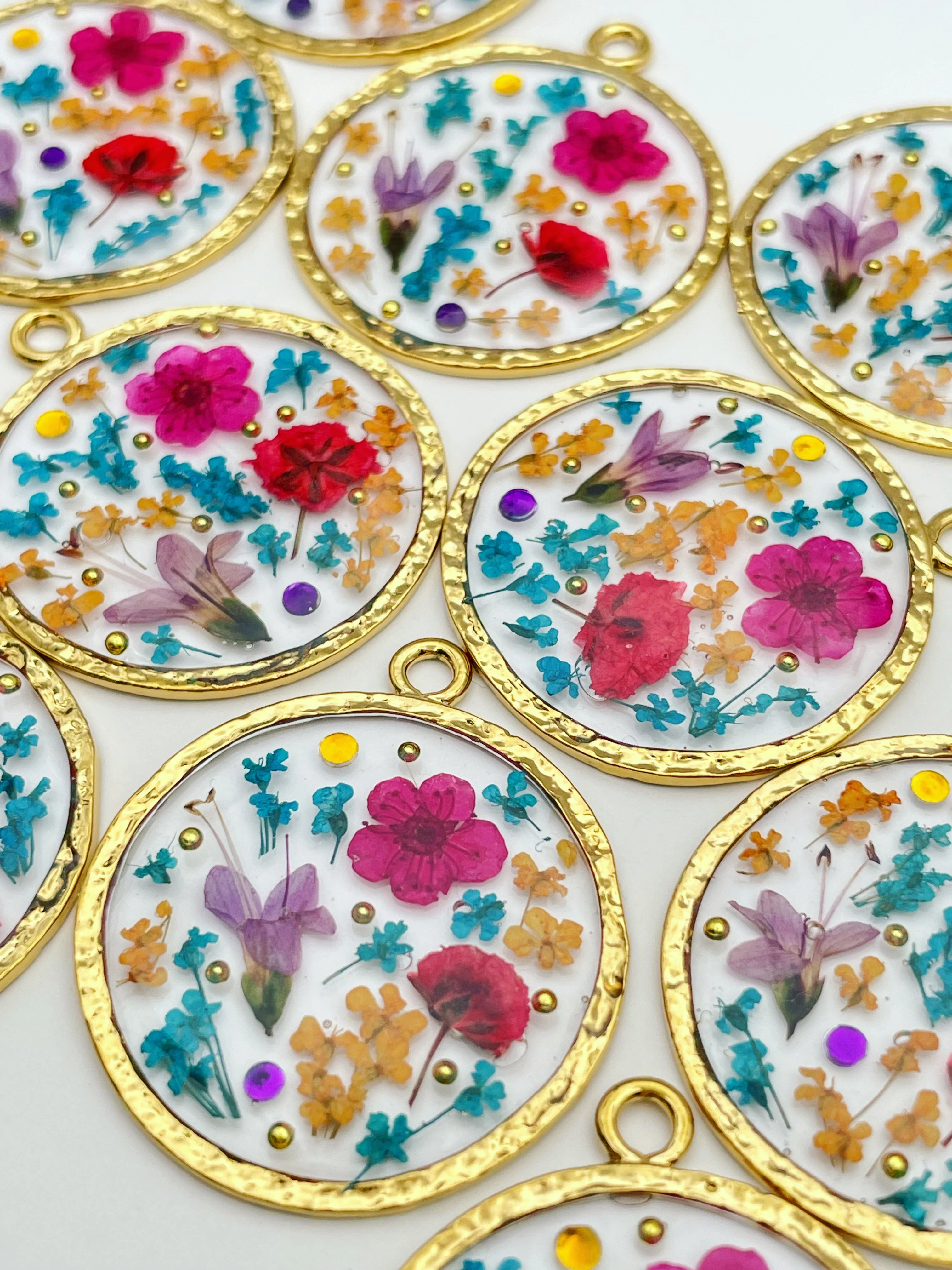 Gold statement earrings with pink flowers - Image 5