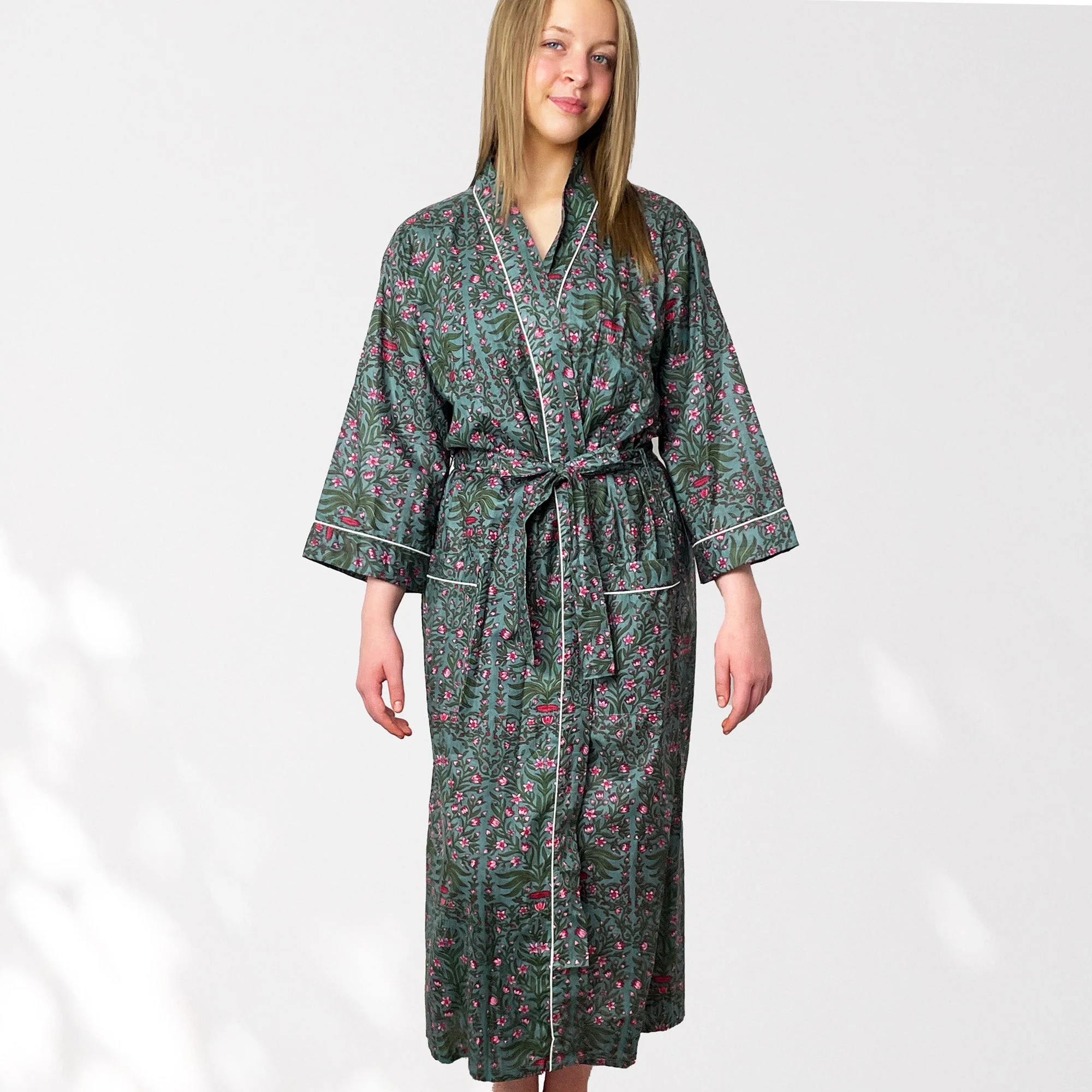 Grey and Pink Flower Print 100% Cotton Dressing Gown - Image 4