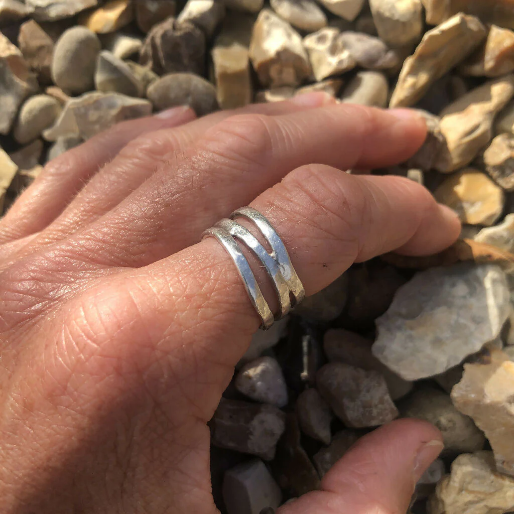 Hammered Sterling Silver Surf Wave Ring - Image 3
