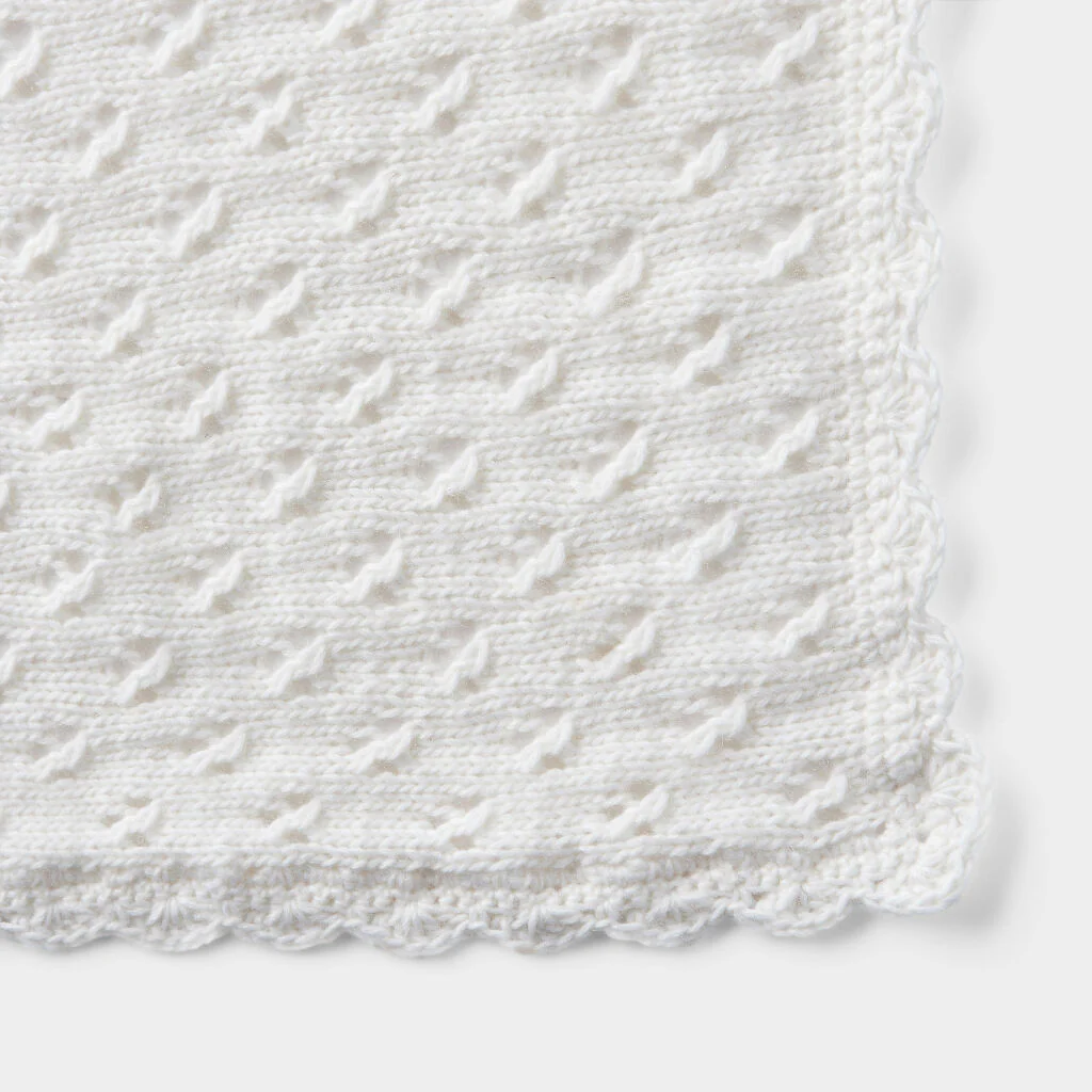 Hand Knitted Cloverleaf Lace Cashmere blanket - Image 3
