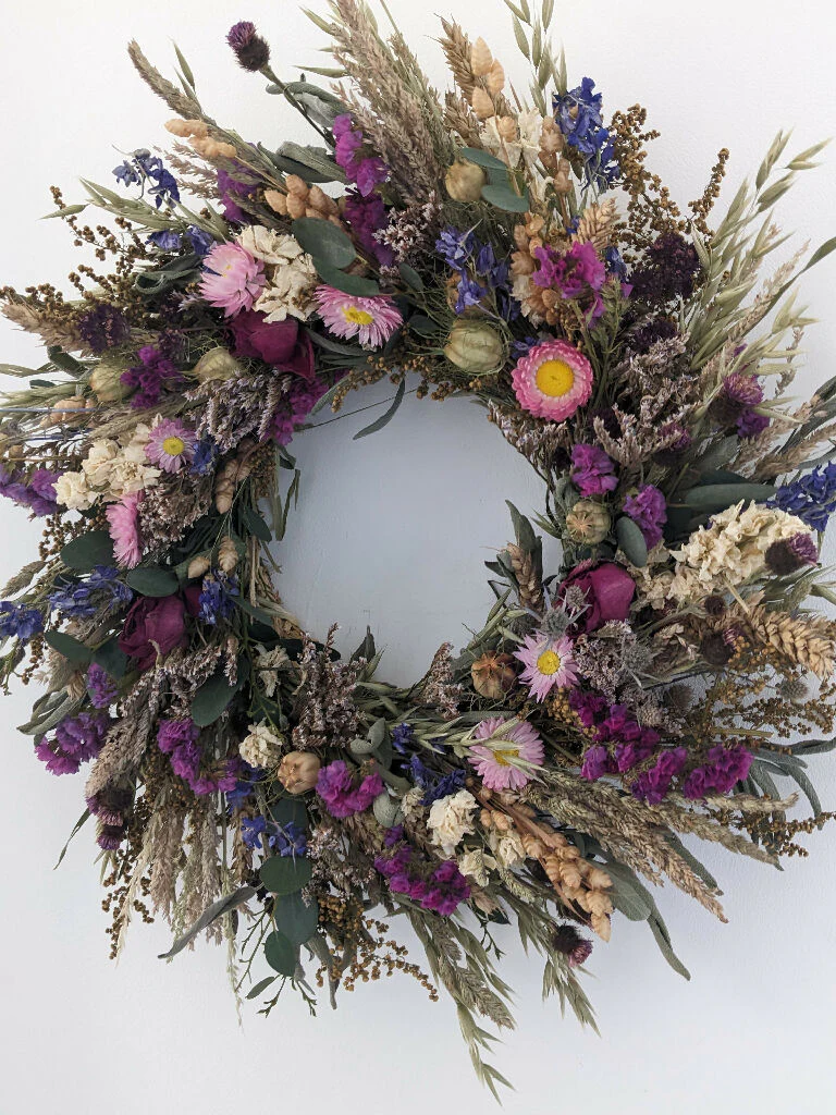 Handmade Dried Flower Wreath in Pinks & Purples - Image 3