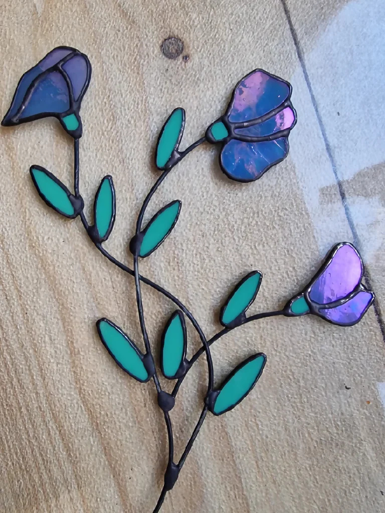 Handmade Stained Glass Sweet Pea Stem – Light Violet Iridescent Tiffany Style Flower - Image 4