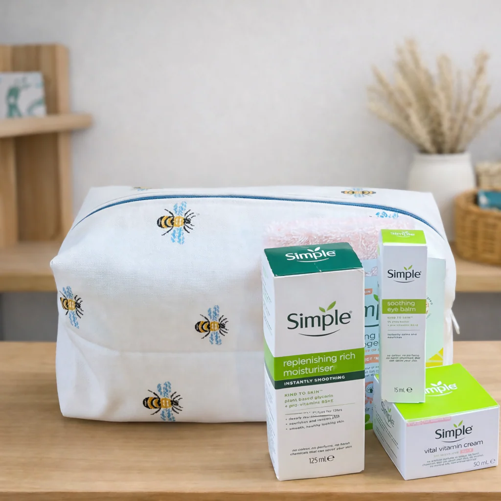 Handmade White Bee fabric Wash Bag – Travel Toiletries  - Image 4