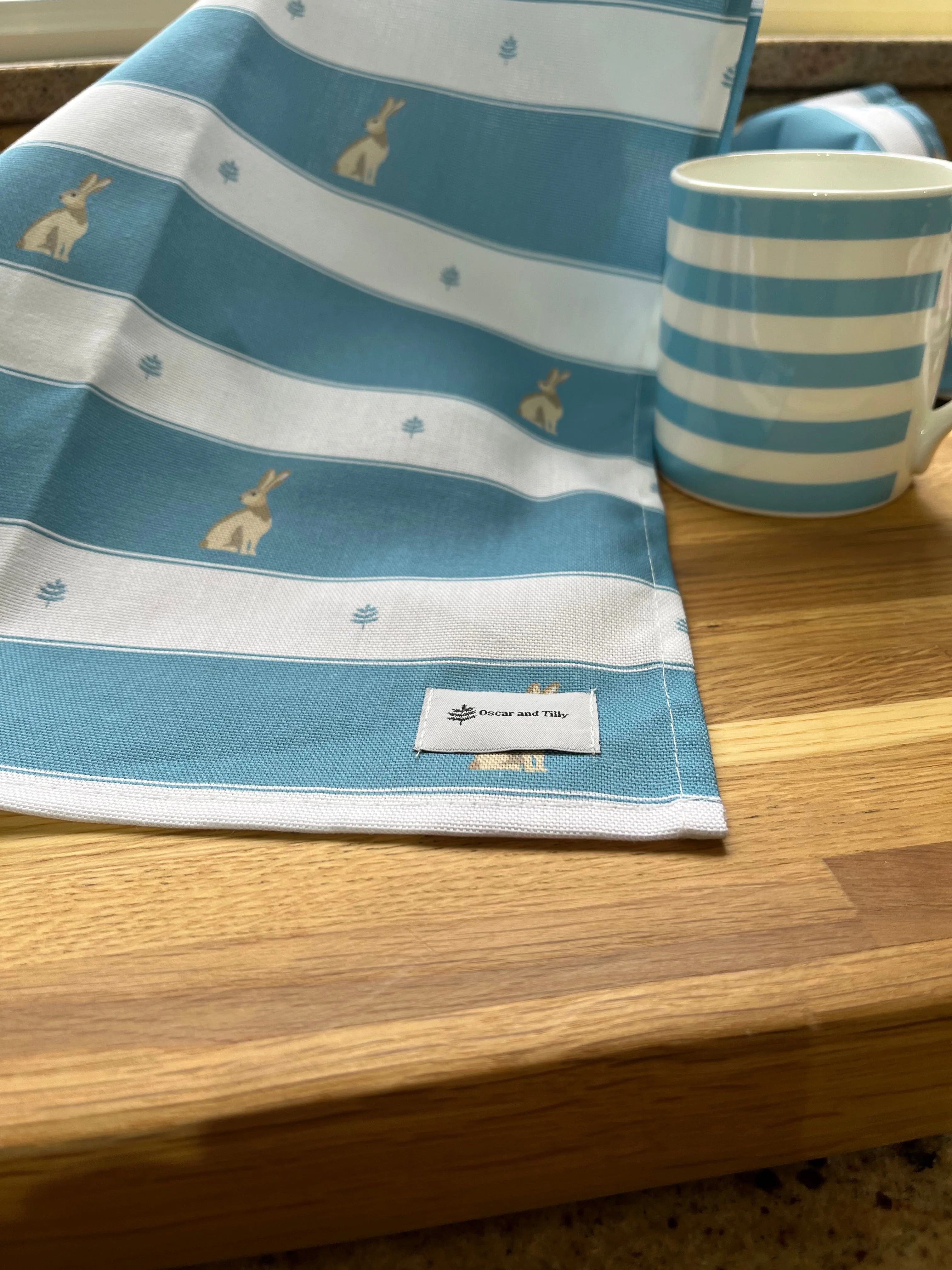 Hares Tea Towel - in 4 colours - Image 3