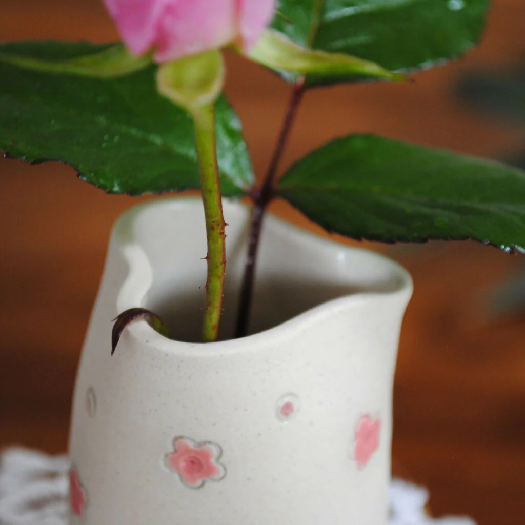 Heart Vase with Dimples - Image 5