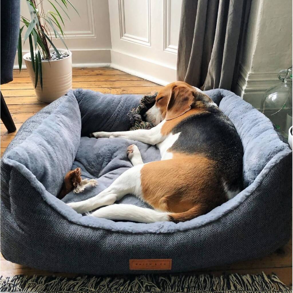 Luxury Herringbone Dog Bed With Removable Covers | Balmoral - Image 7