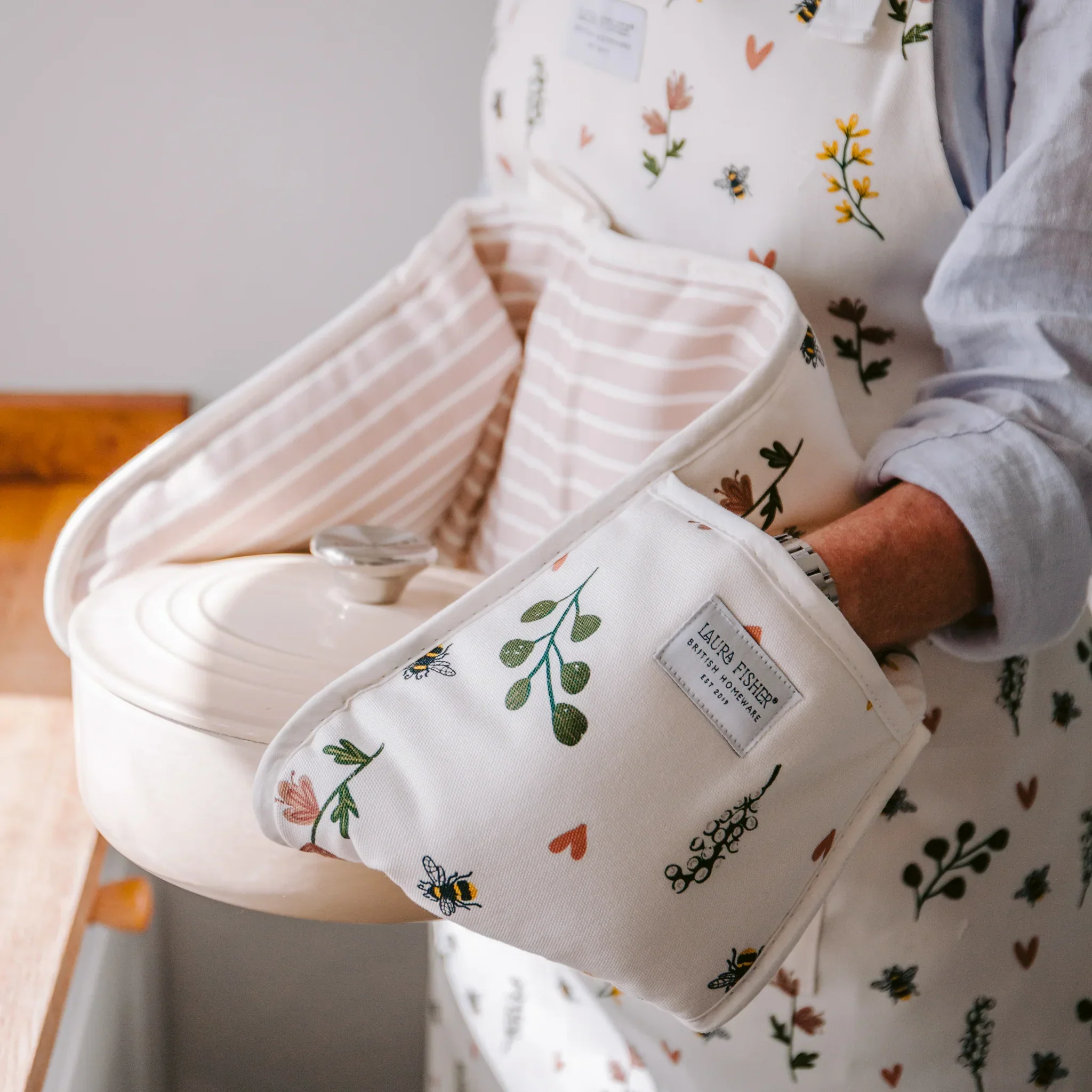 Humble Bumble Oven Gloves - Image 3